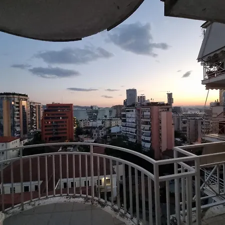 Hello Tirana! Apartman Tirana